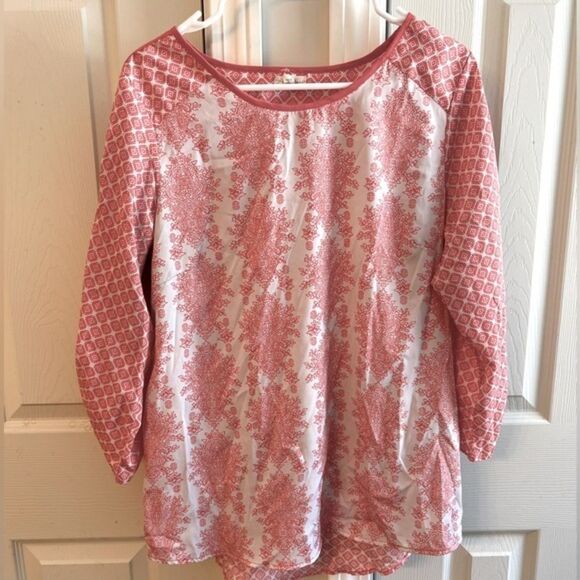 Pink & White Paisley Top - Size Large - Picture 2 of 6